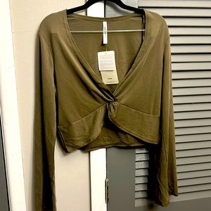 Fabletics • knit twist front long sleeve crop top • olive green • size L